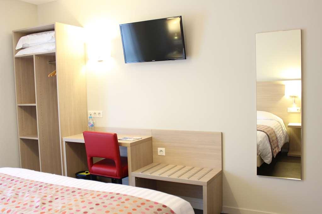 Brit Hotel Brive La Gaillarde - Restaurant La Limousine Malemort Zimmer foto
